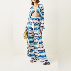 Alexis blue wave set Dixion pant and Sol top